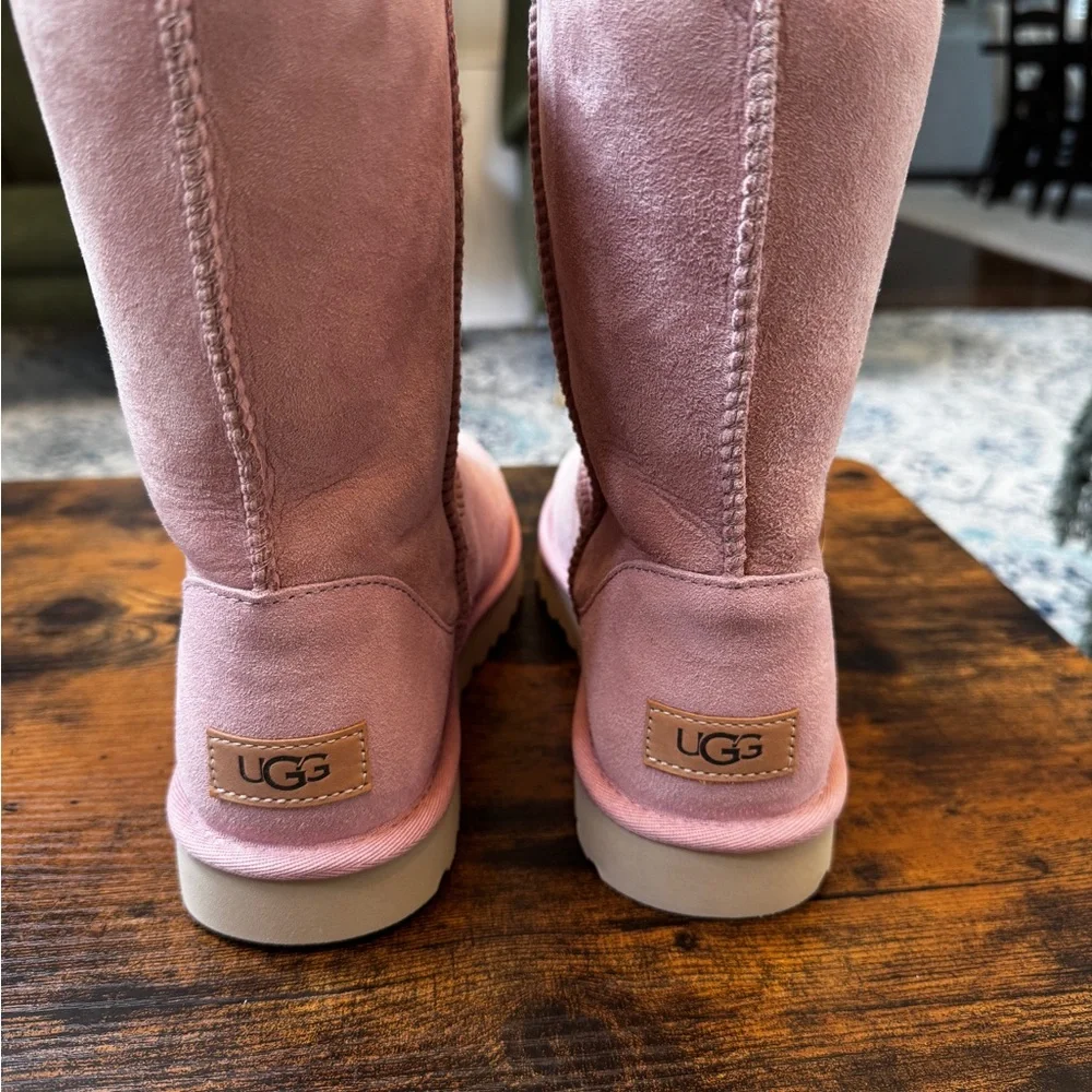 UGG Women's Pink Suede Winter Boots - Picture 2 of 4